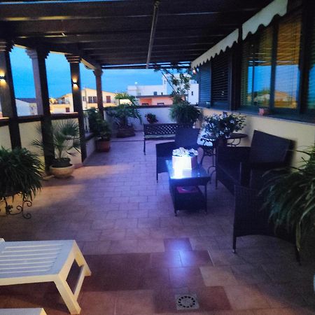 "Appartamento Del Mare Gliaca" Con Vista Isole Eolie,Ampia Terrazza,Wifi E Parcheggio Privato Gratuito 皮拉伊诺 外观 照片