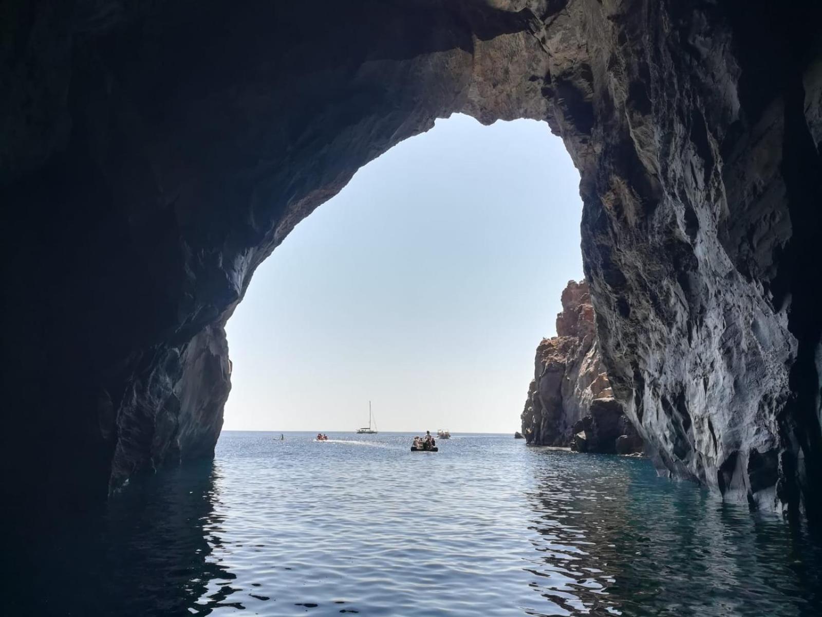 "Appartamento Del Mare Gliaca" Con Vista Isole Eolie,Ampia Terrazza,Wifi E Parcheggio Privato Gratuito 皮拉伊诺 外观 照片